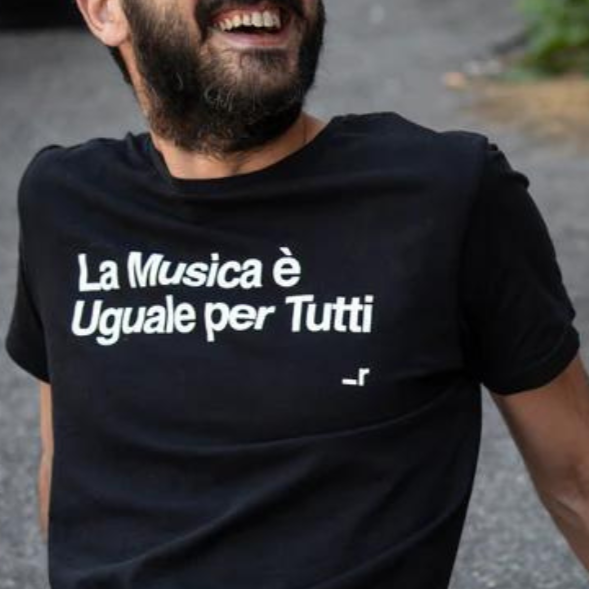 T-Shirt "La Musica è Uguale Per Tutti"